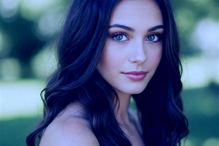 Isabella, 34, a black brown-eyed european companion based in Vlaha. Offering Tantra, Party Girl, Travel Companion. Available for incall and outcall, overnigh...