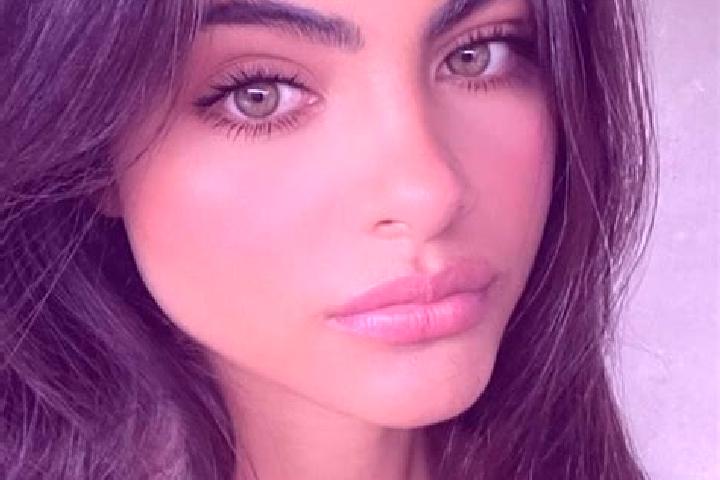 Isabella, 34, a brunette green-eyed middle eastern companion based in Langesund. Offering OWO, Striptease, A-Level, CIM. Available for incall and outcall, ov...