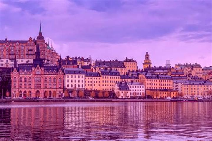 Isabella, 34 — Escort in Baesna, Sweden