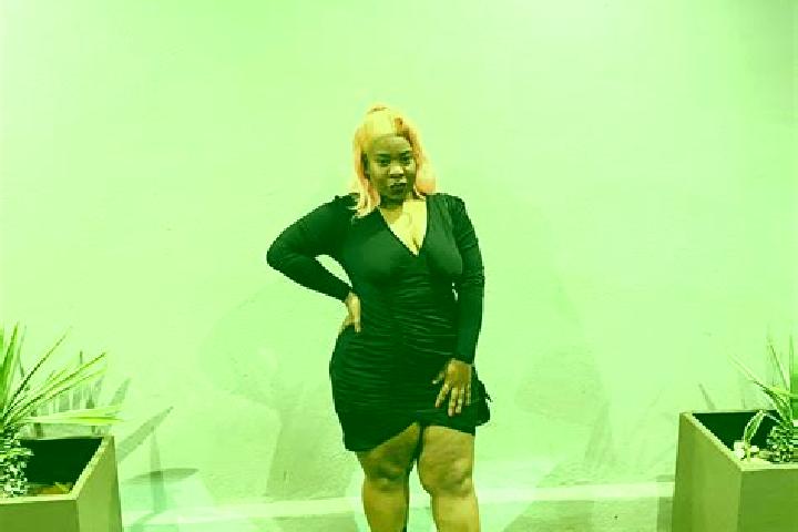 Isabella, 34 — Escort in Kalawa, Germany