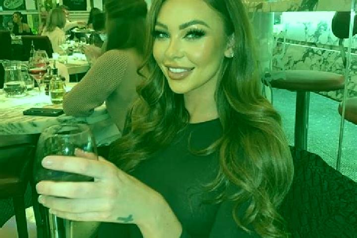 Isabella, 35 — Escort in London, United States