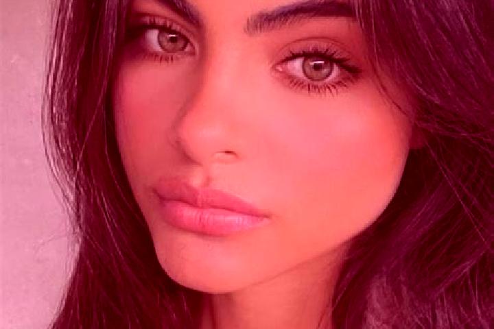 Isabella, 36, a auburn dark-eyed caucasian companion based in Rouxmesnil-Bouteilles. Offering GFE, Girlfriend Experience, Fetish, Prostate Massage, A-Level. ...