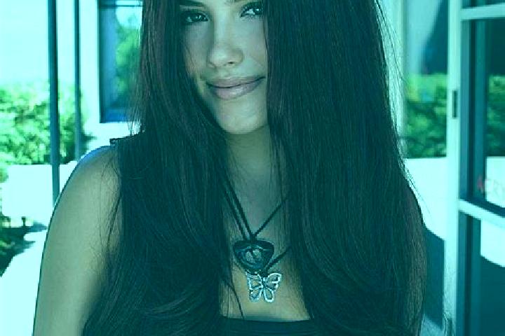 Isabella, 36, a auburn dark-eyed mediterranean companion based in Vercheres. Offering Striptease, Girlfriend Experience, 69, GFE. Available for incall and ou...