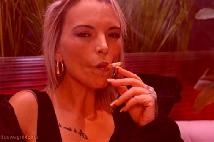 Isabella, 36, a blonde amber-eyed caribbean companion based in Bashisihu. Offering Party Girl, Fetish. Available for incall and outcall, day and evening dates.