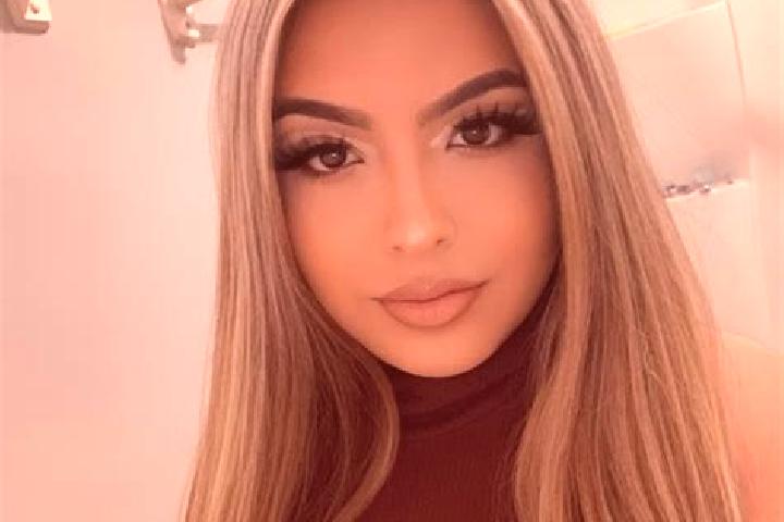 Isabella, 36, a blonde dark-eyed latina companion based in Horyslavtsi. Offering Massage, A-Level, Roleplay, Tantra, Party Girl. Available for incall and out...