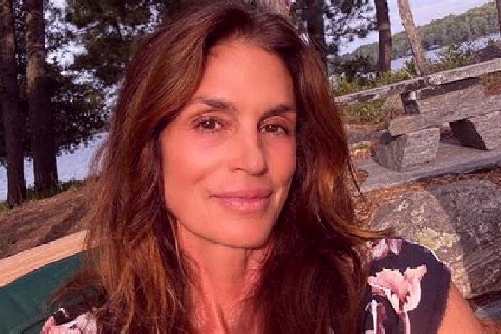 Isabella, 36, a brunette grey-eyed latina companion based in Kronenwetter. Offering A-Level, CIM, Dinner Date, Couples. Available for incall and outcall, ove...