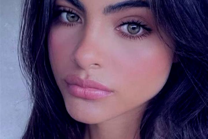 Isabella, 36, a chestnut dark-eyed middle eastern companion based in Cathlamet. Offering Couples, Massage, Duos. Available for incall and outcall, overnight ...