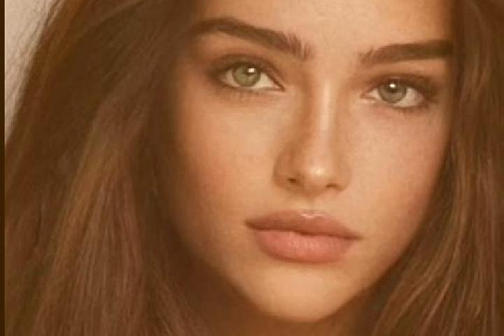 Isabella, 36, a chestnut grey-eyed caucasian companion based in Poeckau. Offering Dinner Date, Duos, Party Girl. Available for incall and outcall, day and ev...