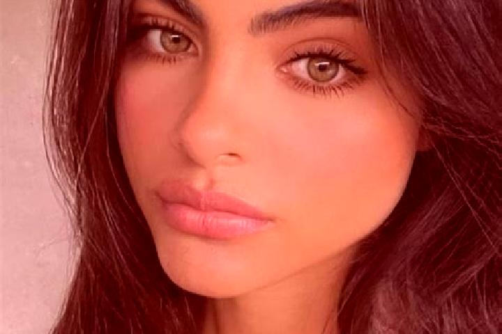 Isabella, 36, a red blue-eyed indian companion based in Romosel. Offering GFE, Domination, Girlfriend Experience. Available for incall and outcall, day and e...