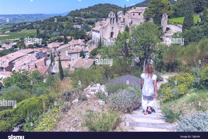 Isabella, 36 — Escort in Gigondas, France