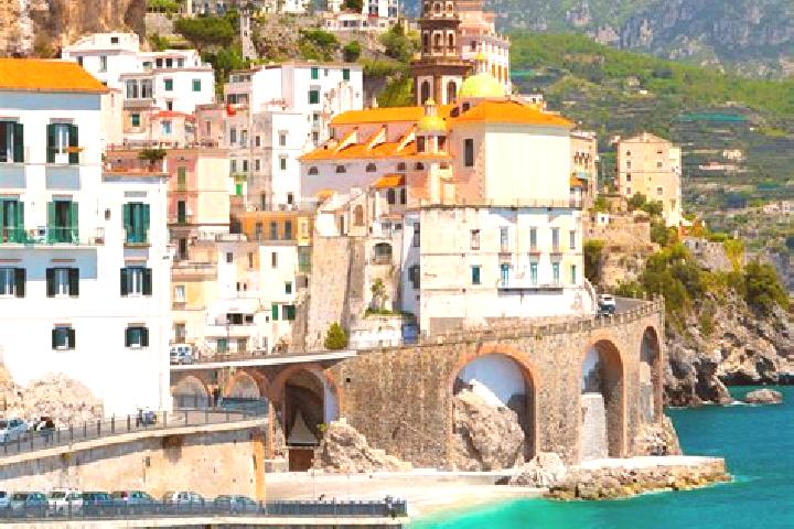 Isabella, 36 — Escort in Morelli Catena Sottana, Italy