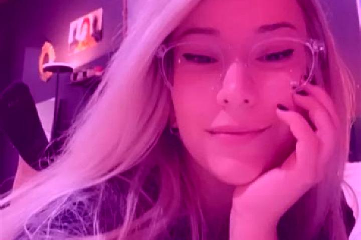 Isabella, 37, a blonde grey-eyed slavic companion based in Casale di Scodosia. Offering Striptease, GFE, Party Girl, Duos, BDSM. Available for incall and out...
