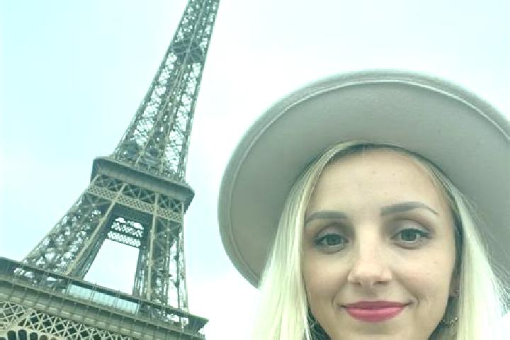 Isabella, 37 — Escort in Neveklov, Czech Republic