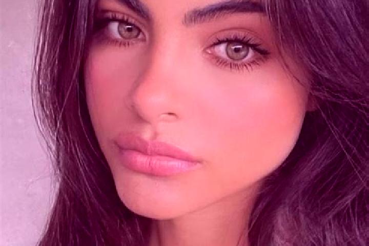 Isabella, 38, a dark blonde hazel-eyed european companion based in Mariyets. Offering Roleplay, Duos, Massage. Available for incall and outcall, overnight bo...