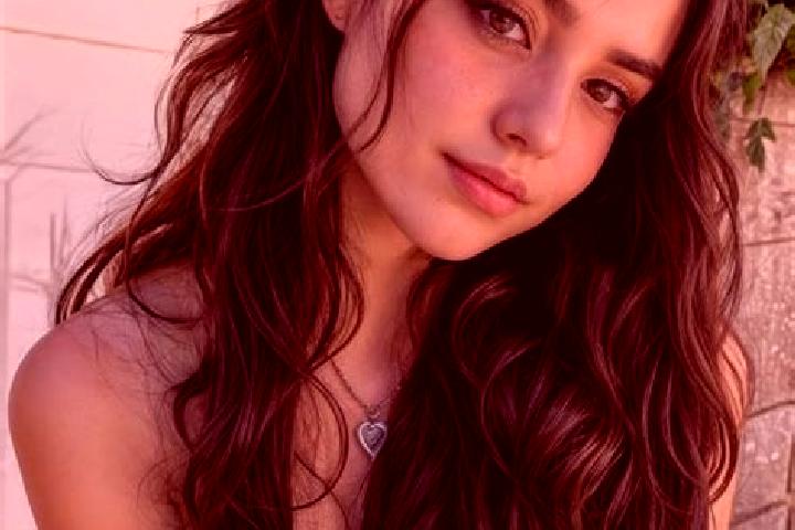 Ivy, 20, a brunette hazel-eyed mediterranean companion based in Airdrie. Offering Roleplay, Fetish, Party Girl, Couples, Massage. Available for incall and ou...