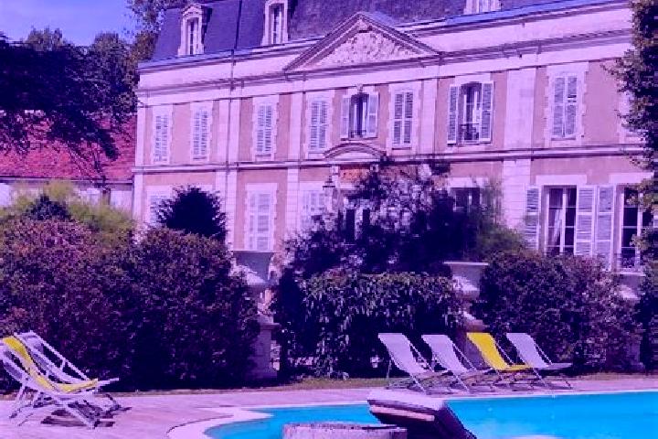 Ivy, 20 — Escort in Escolives-Sainte-Camille, France