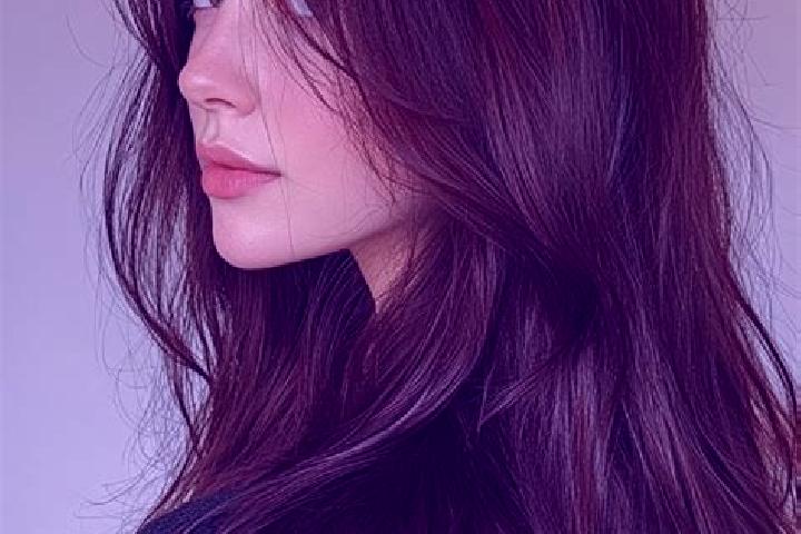 Ivy, 21, a auburn brown-eyed european companion based in Longchang. Offering Travel Companion, Couples, Striptease, CIM. Available for incall and outcall, da...