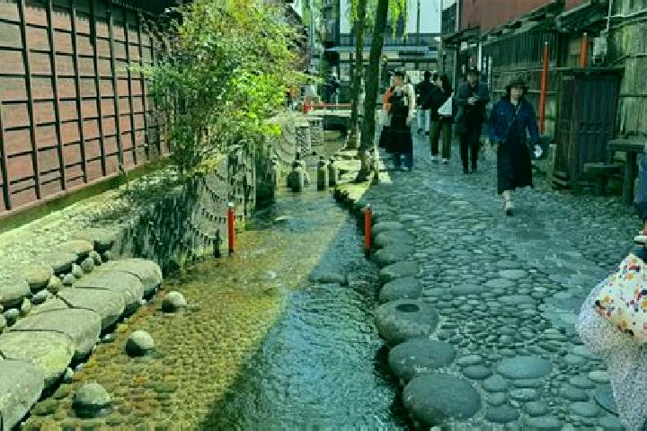 Ivy, 21 — Escort in Hachimantai, Japan
