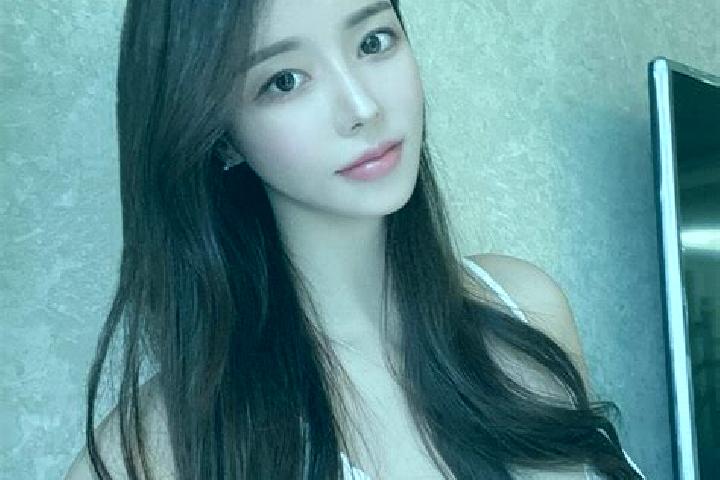 Ivy, 21 — Escort in Suugaant, Mongolia