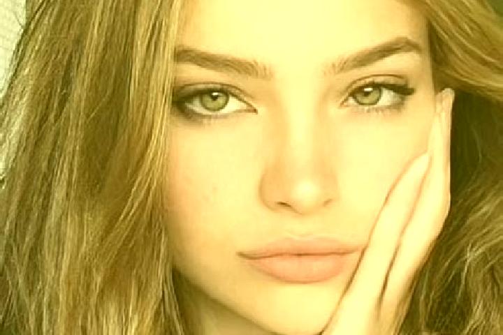 Ivy, 22, a dark blonde dark-eyed mixed companion based in Castilla. Offering Party Girl, GFE, Duos. Available for incall and outcall, overnight bookings avai...