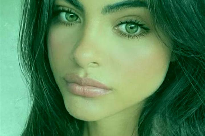 Ivy, 23, a auburn hazel-eyed middle eastern companion based in Algodonales. Offering Massage, Striptease, GFE. Available for incall and outcall, day and even...