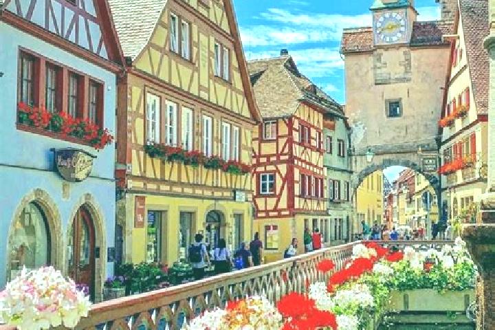Ivy, 23 — Escort in Altrich, Germany