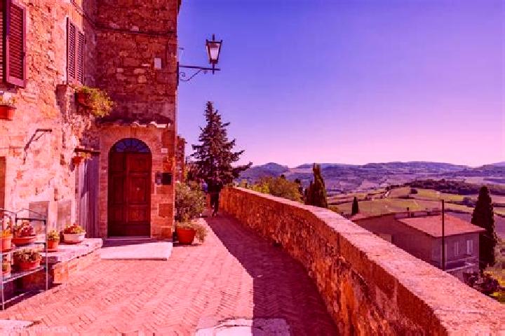 Ivy, 23 — Escort in Pienza, Italy