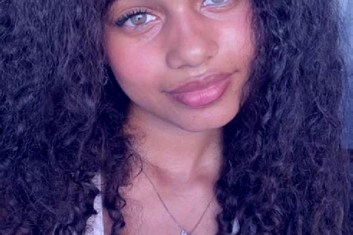 Ivy, 24, a black hazel-eyed ebony companion based in Eratsun. Offering CIM, Party Girl, Tantra, Couples. Available for incall and outcall, day and evening da...
