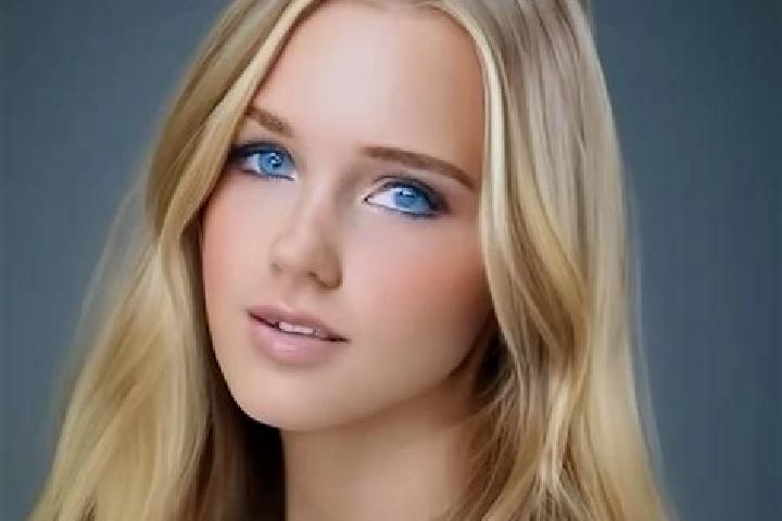 Ivy, 24, a blonde brown-eyed mediterranean companion based in Fresno de Cantespino. Offering Roleplay, OWO, Dinner Date, Girlfriend Experience, Striptease. A...