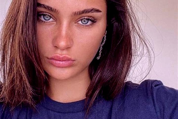 Ivy, 24, a brunette dark-eyed slavic companion based in Zandougou. Offering Fetish, Travel Companion. Available for incall and outcall, day and evening dates.