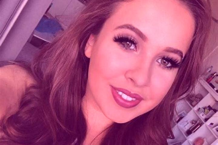 Ivy, 25, a dark blonde amber-eyed slavic companion based in Neuwiller-les-Saverne. Offering Duos, Fetish, 69, Couples. Available for incall and outcall, day ...