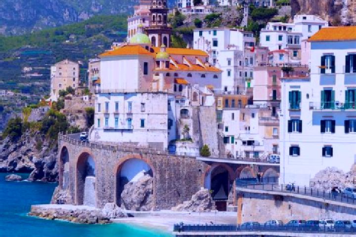 Ivy, 25 — Escort in Teti, Italy