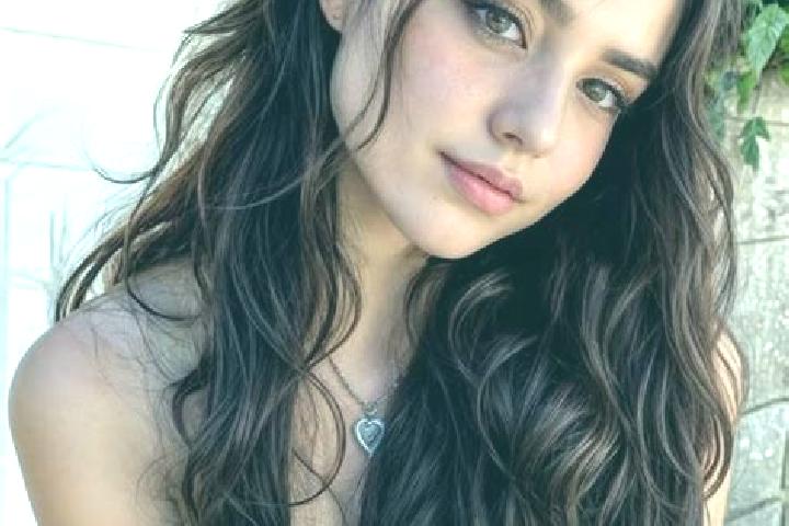 Ivy, 26, a blonde hazel-eyed middle eastern companion based in Ibresi. Offering A-Level, Deep French Kissing, Roleplay, Girlfriend Experience. Available for ...