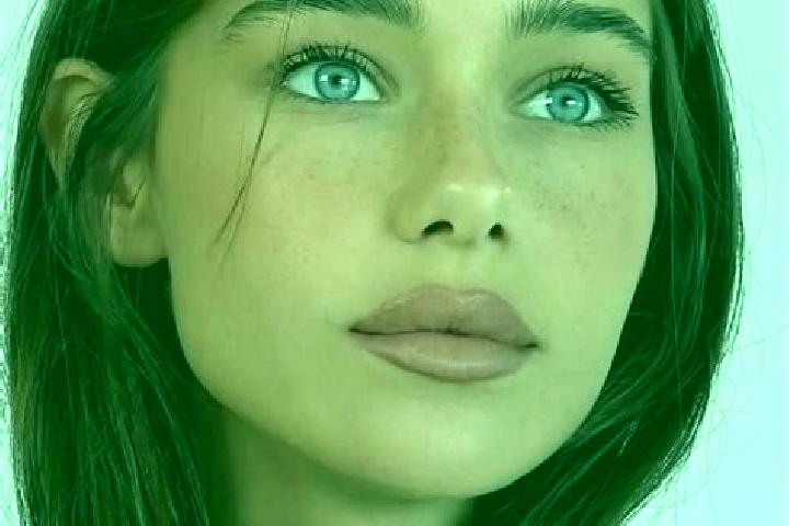 Ivy, 26, a brunette blue-eyed mediterranean companion based in Humpolec. Offering Striptease, Duos, Travel Companion, Couples. Available for incall and outca...