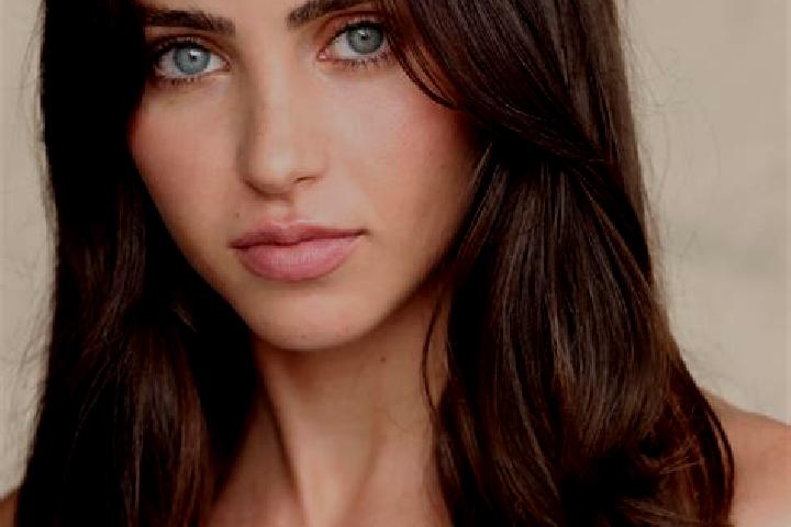 Ivy, 26, a brunette brown-eyed latina companion based in Esporoes. Offering Tantra, Domination, Duos, Fetish. Available for incall and outcall, day and eveni...