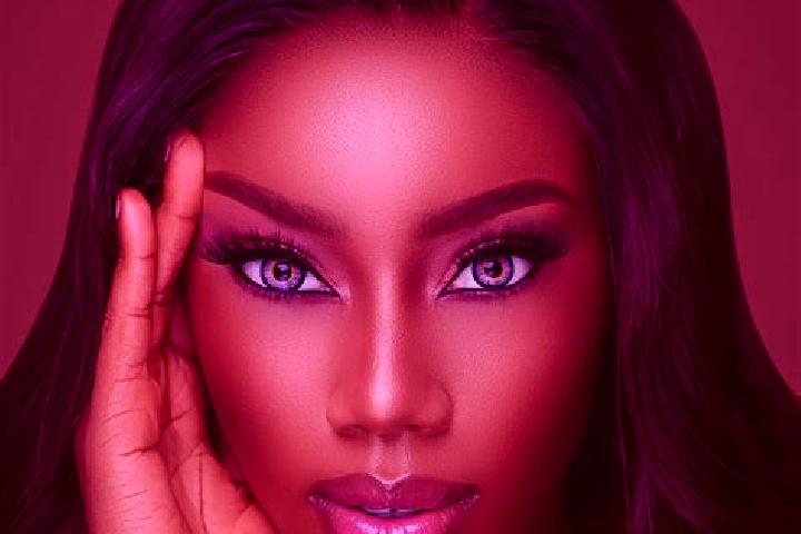 Ivy, 26, a red blue-eyed ebony companion based in Moyenneville. Offering Massage, Roleplay, Party Girl. Available for incall and outcall, overnight bookings ...