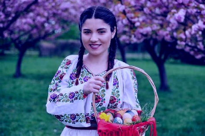 Ivy, 26 — Escort in Calmatuiu de Sus, Romania