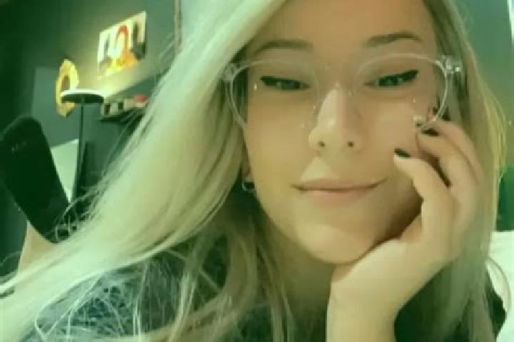 Ivy, 27, a blonde amber-eyed caucasian companion based in Shiliu. Offering BDSM, CIM. Available for incall and outcall, day and evening dates.