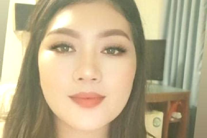 Ivy, 27, a blonde dark-eyed asian companion based in Moroeni. Offering 69, Overnight, Travel Companion. Available for incall and outcall, day and evening dates.