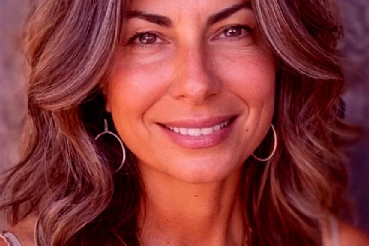 Ivy, 27, a brunette grey-eyed latina companion based in Rogozno. Offering Fetish, Prostate Massage, Erotic Massage, OWO. Available for incall and outcall, ov...