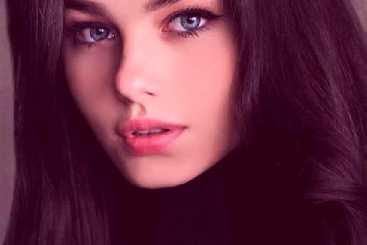 Ivy, 28, a auburn dark-eyed slavic companion based in Doische. Offering Domination, Striptease, Party Girl, A-Level, CIM. Available for incall and outcall, o...