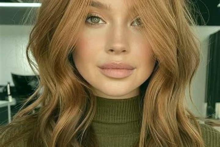 Ivy, 28, a auburn hazel-eyed slavic companion based in Skalice. Offering GFE, Party Girl, Roleplay. Available for incall and outcall, day and evening dates.