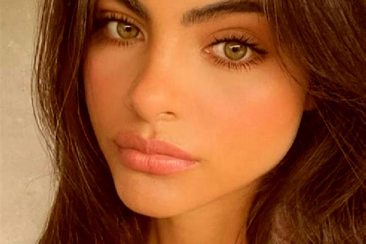Ivy, 28, a black hazel-eyed latina companion based in Zabolotne. Offering Duos, Overnight, Tantra, A-Level. Available for incall and outcall, day and evening...