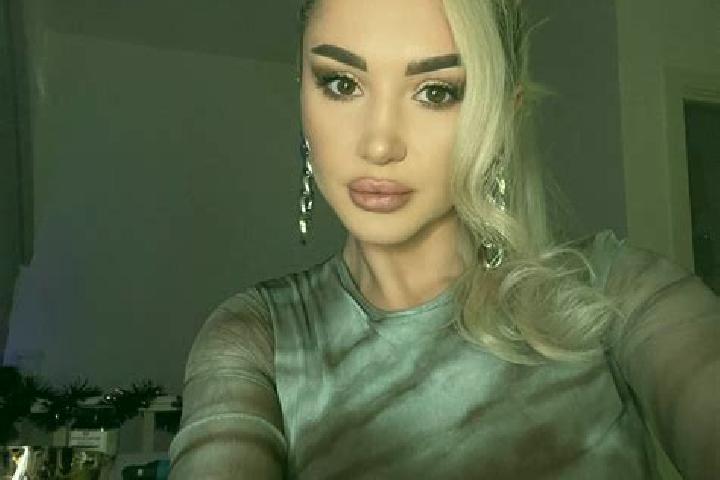 Ivy, 28, a blonde amber-eyed middle eastern companion based in Arevatsag. Offering Travel Companion, GFE, Striptease, Domination. Available for incall and ou...