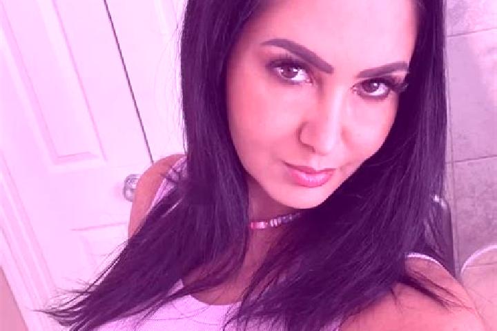 Ivy, 29, a blonde grey-eyed ebony companion based in Wu erbu Baolige. Offering Tantra, Travel Companion, Deep French Kissing. Available for incall and outcal...