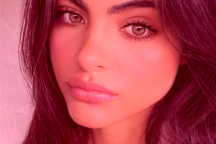Ivy, 30, a brunette grey-eyed indian companion based in Milbank. Offering Roleplay, Travel Companion, OWO. Available for incall and outcall, day and evening ...