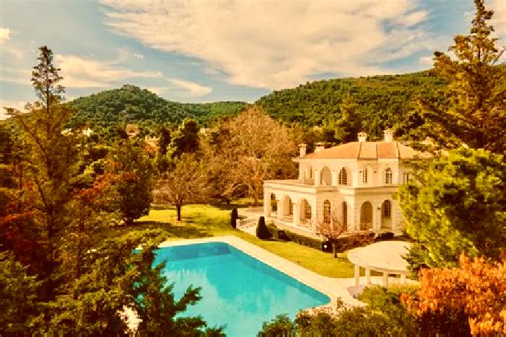 Ivy, 32 — Escort in Ekali, Greece