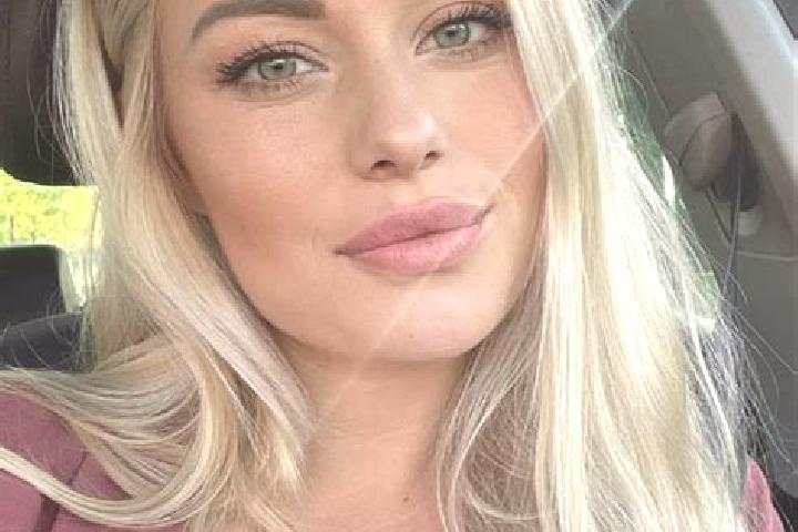 Ivy, 33, a blonde hazel-eyed middle eastern companion based in Kampung Lubok Merbau. Offering CIM, Couples, Duos. Available for incall and outcall, day and e...