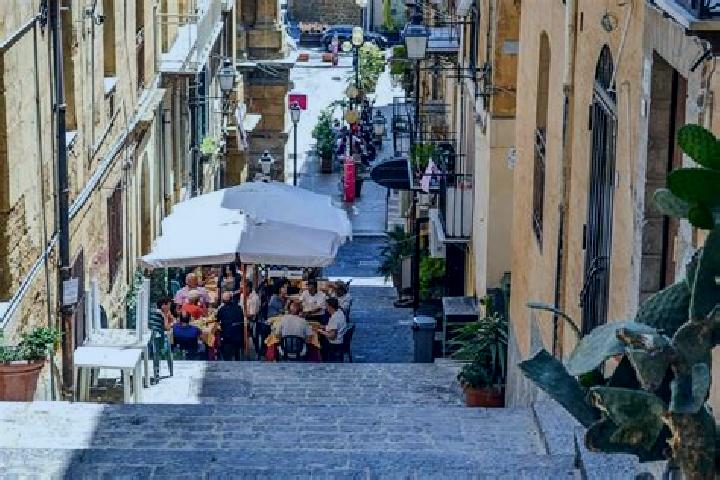 Ivy, 33 — Escort in Agrigento, Italy