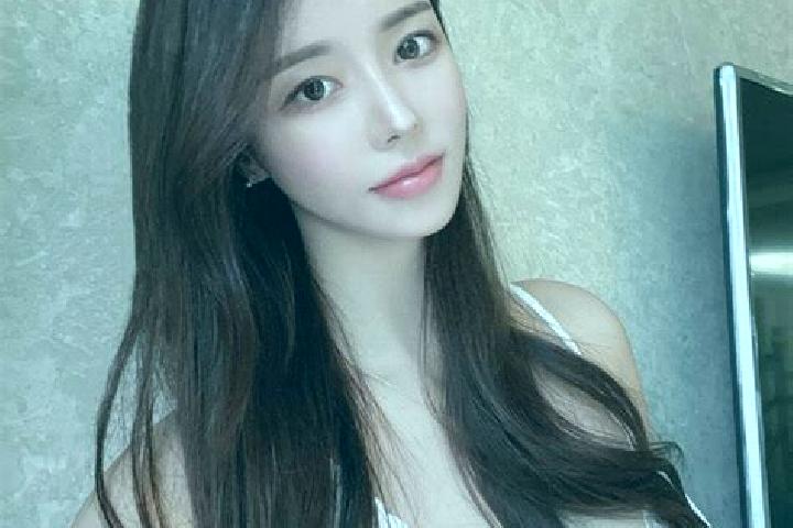 Ivy, 33 — Escort in Shuibeijie, China